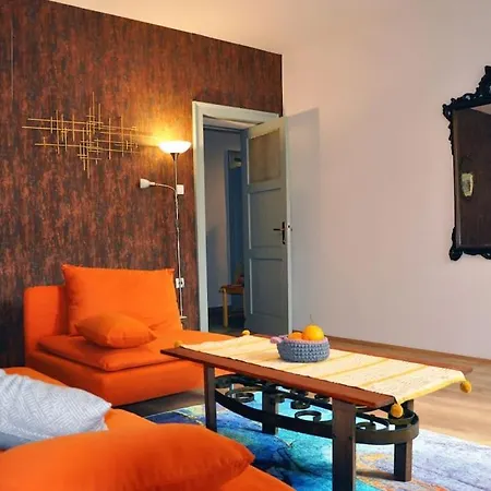 Bright And Colourful Luce -sandy * Split