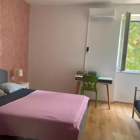 Bright And Colourful Luce -sandy Apartment